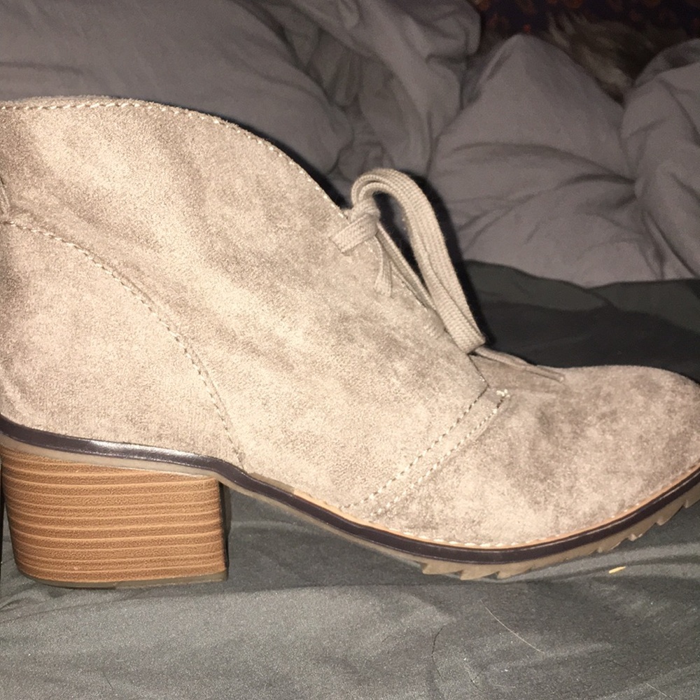 Suede booties - Picture 3 of 7